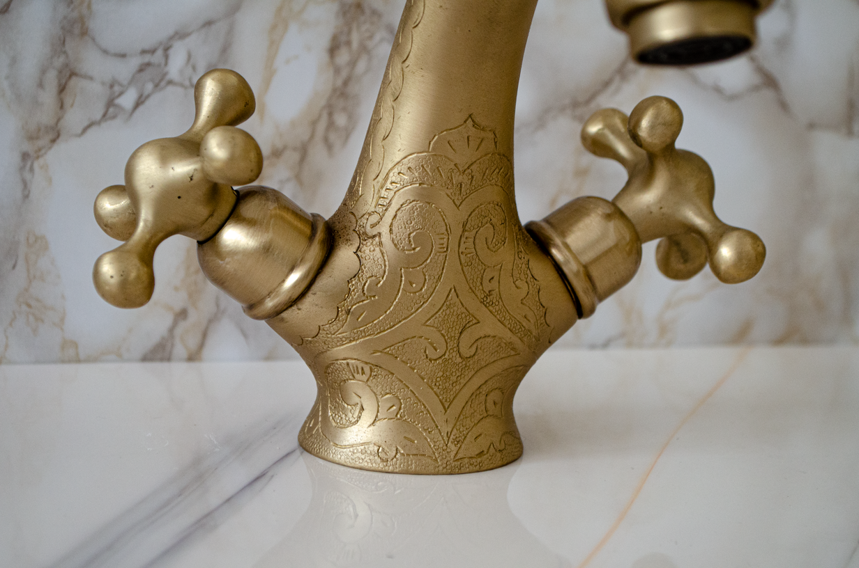 Engraved brass matt - SOQALUX