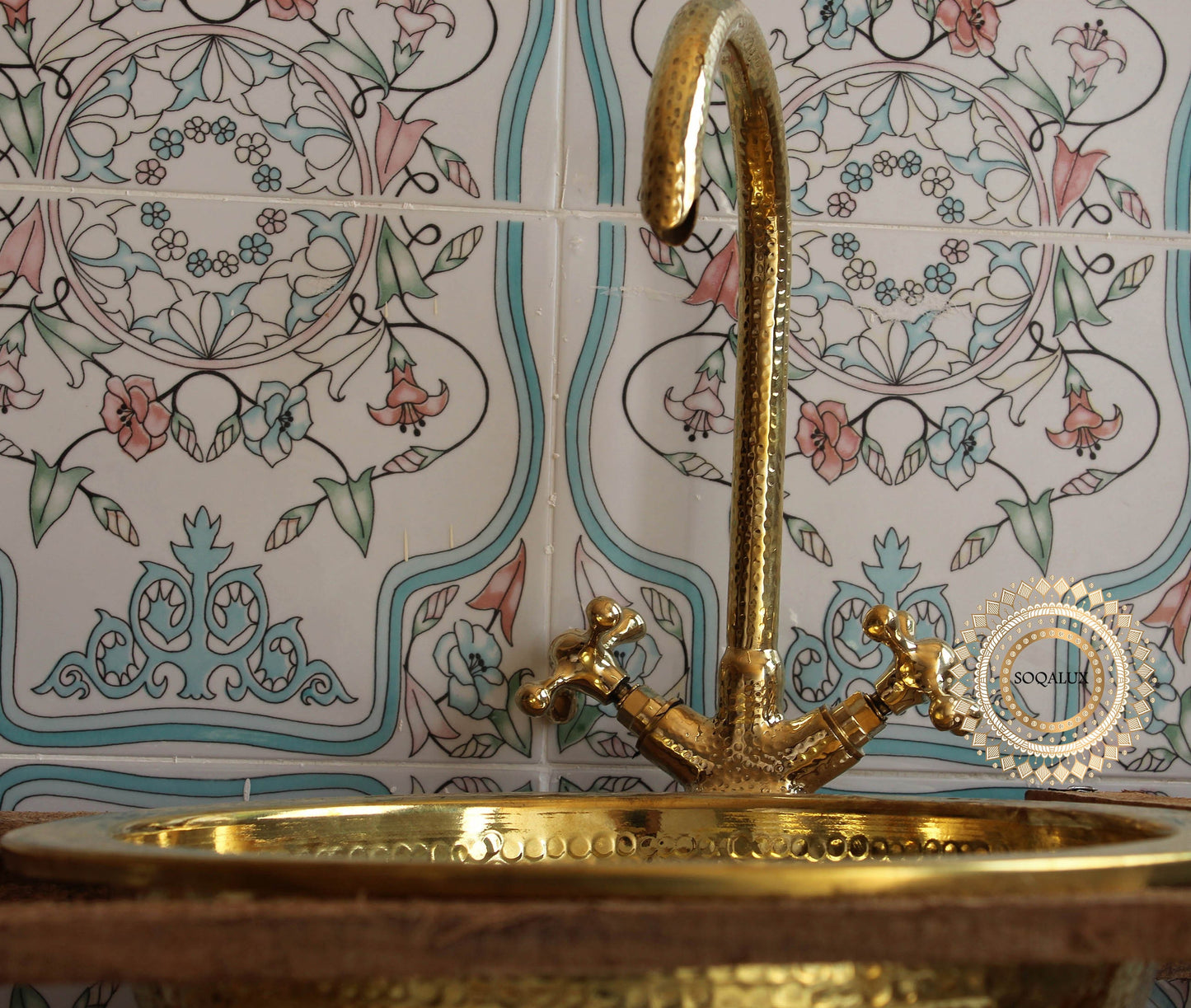 Unlacquered Solid Brass Faucet, Antique Hammered Faucet for Kitchen