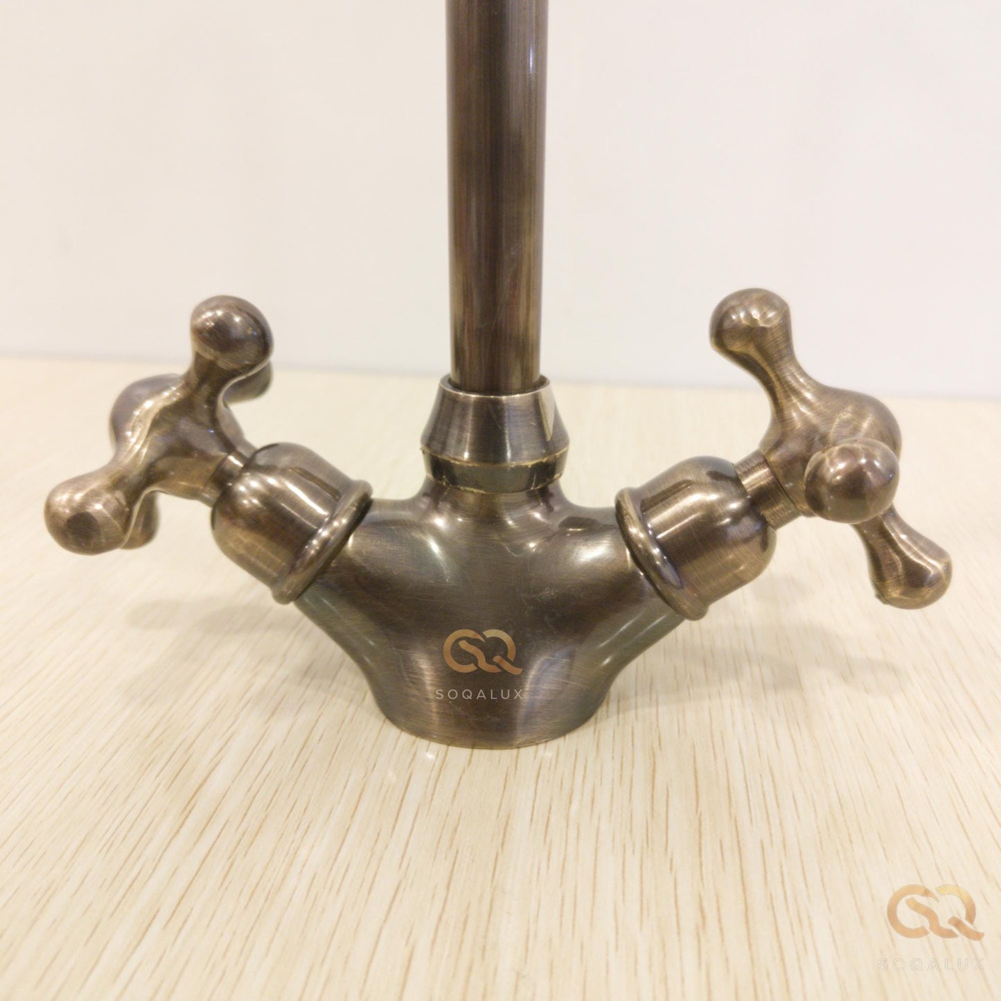 Unlacquered bronze solid Brass Kitchen Faucet, Classic Design for your Kitchen or Bathroom.
